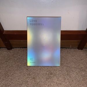 BTS - LY Answer F - 2cd+Sticker+Photobook+Poster